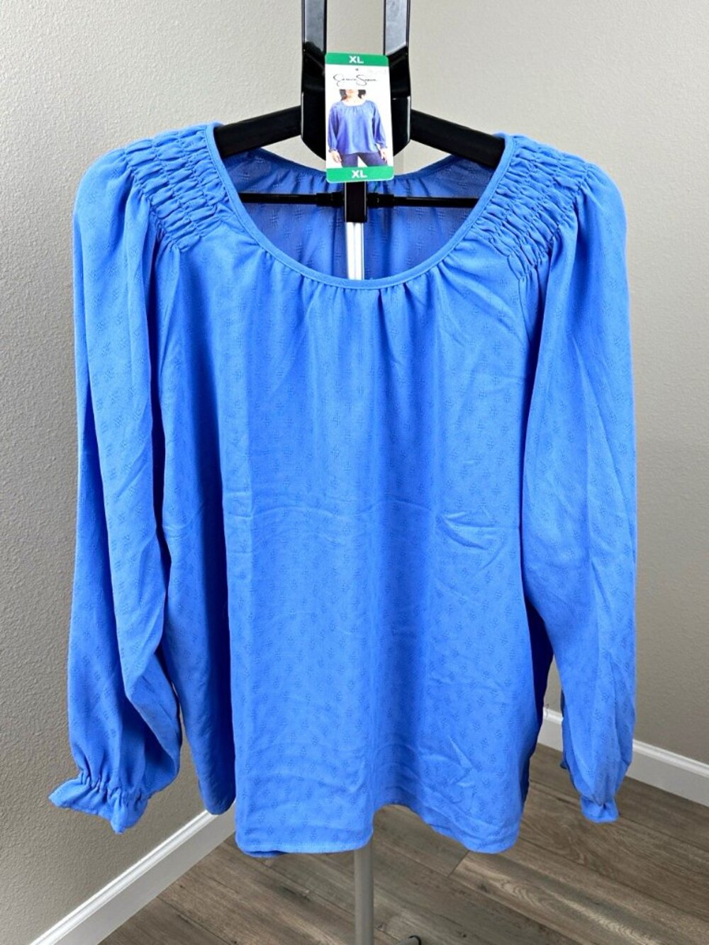 Jessica Simpson Blue Textured Smocked Long Sleeve Blouse Women’s XL NWT